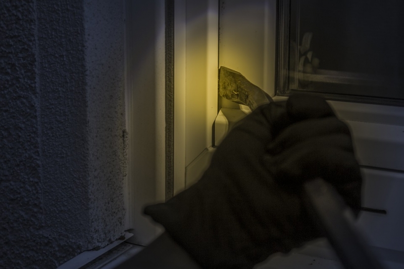 ¿Cuáles son los métodos más utilizados por los ladrones para acceder a las viviendas en la actualidad?